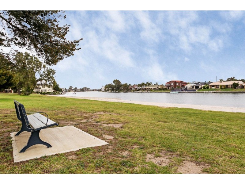 1/1 Moorea Court, West Lakes SA 5021
