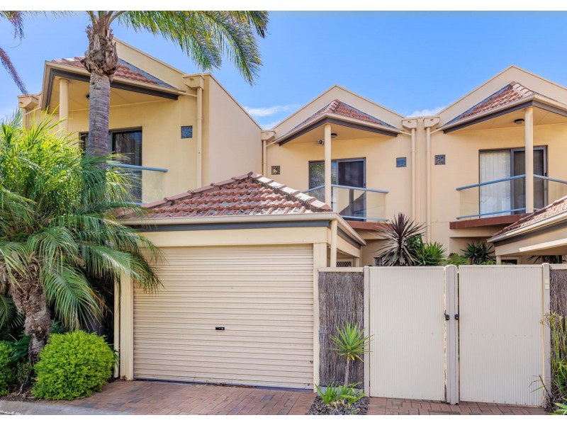 9/157 Brebner Drive, West Lakes SA 5021