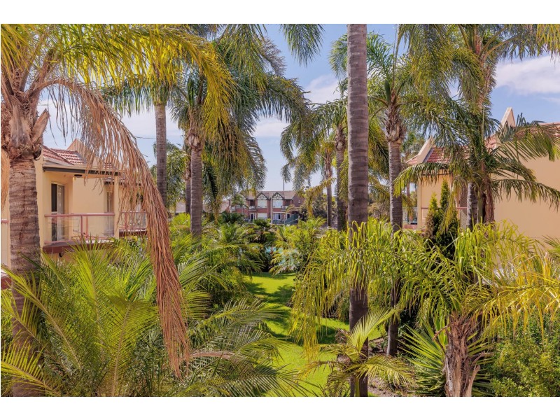 9/157 Brebner Drive, West Lakes SA 5021