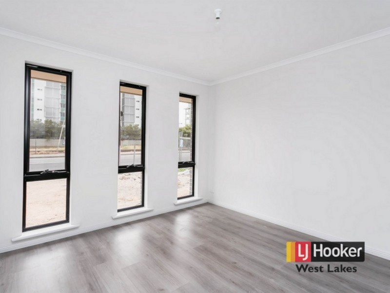 62 Causeway Road, Glanville SA 5015