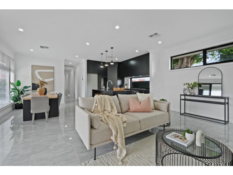 3b Fourth Avenue, Seaton SA 5023