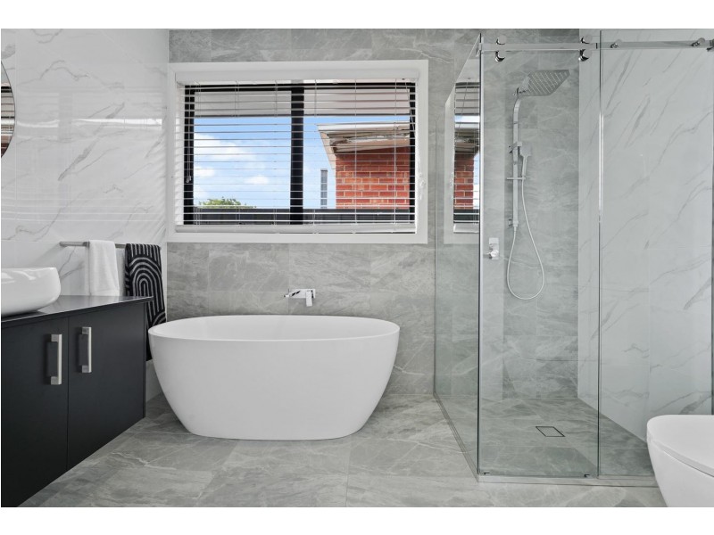 3b Fourth Avenue, Seaton SA 5023