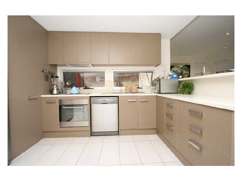 2/137 Drayton Street, Bowden SA 5007