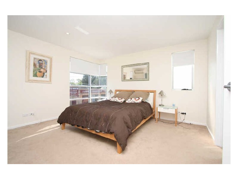 2/137 Drayton Street, Bowden SA 5007