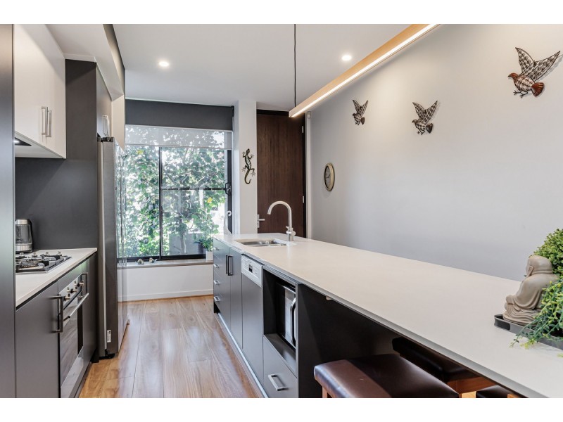 18 Symon Lane, West Lakes SA 5021