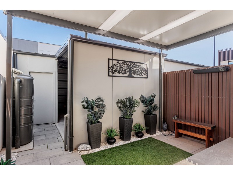 18 Symon Lane, West Lakes SA 5021