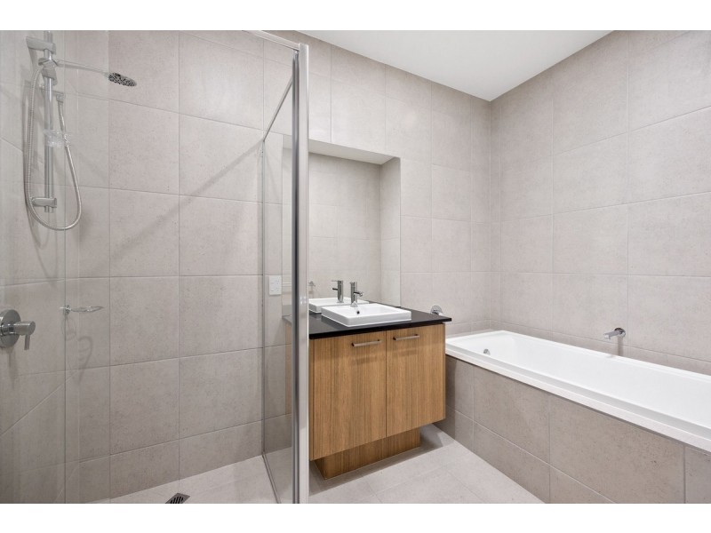 7 Saltbush Lane, West Lakes SA 5021