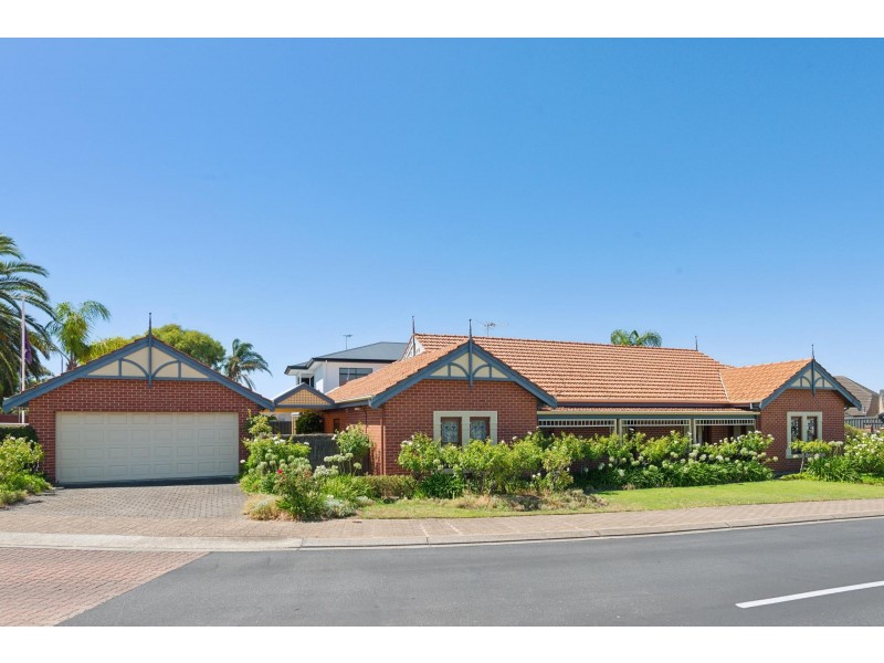1 McDonald Grove, West Lakes SA 5021