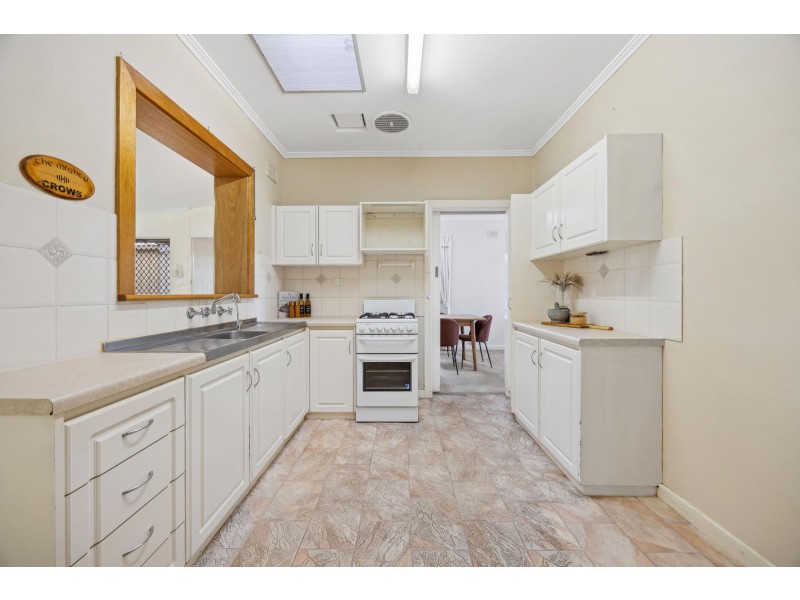 10 Hector Street, Seaton SA 5023