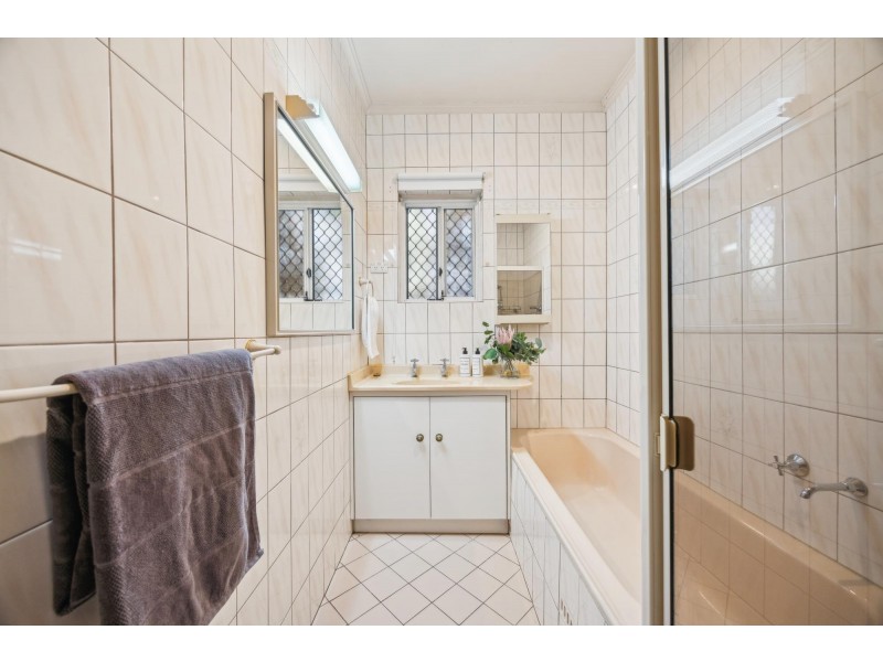 10 Hector Street, Seaton SA 5023