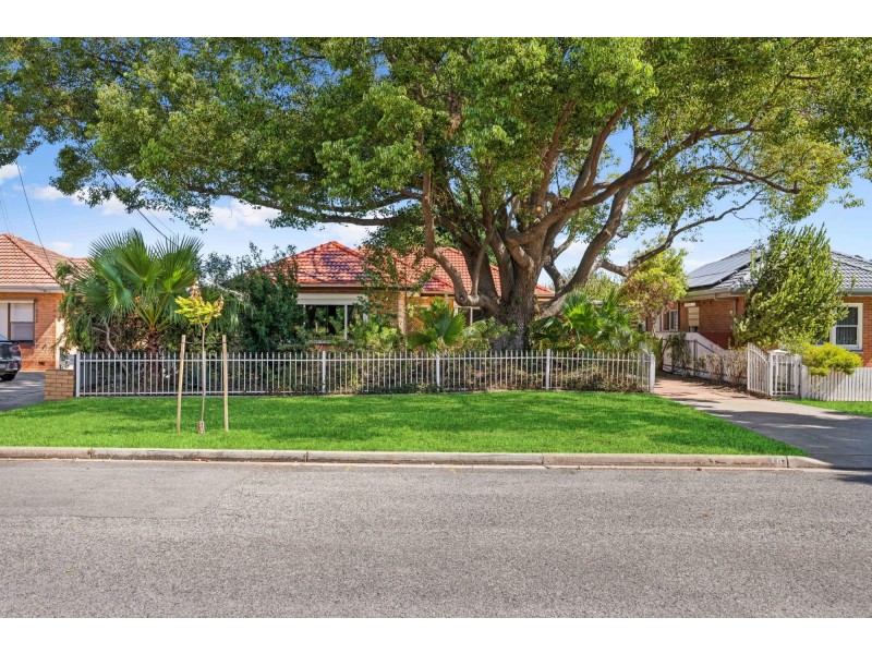 10 Hector Street, Seaton SA 5023