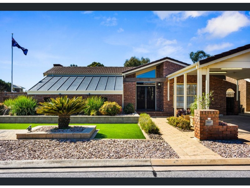 1 Nolan Place, West Lakes Shore SA 5020