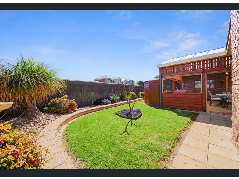 1 Nolan Place, West Lakes Shore SA 5020