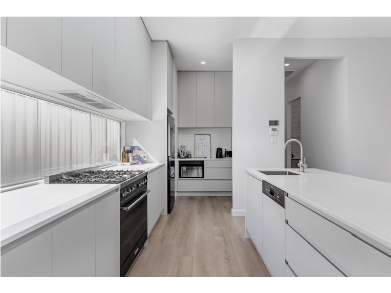 4 Wilford Avenue, Seaton SA 5023