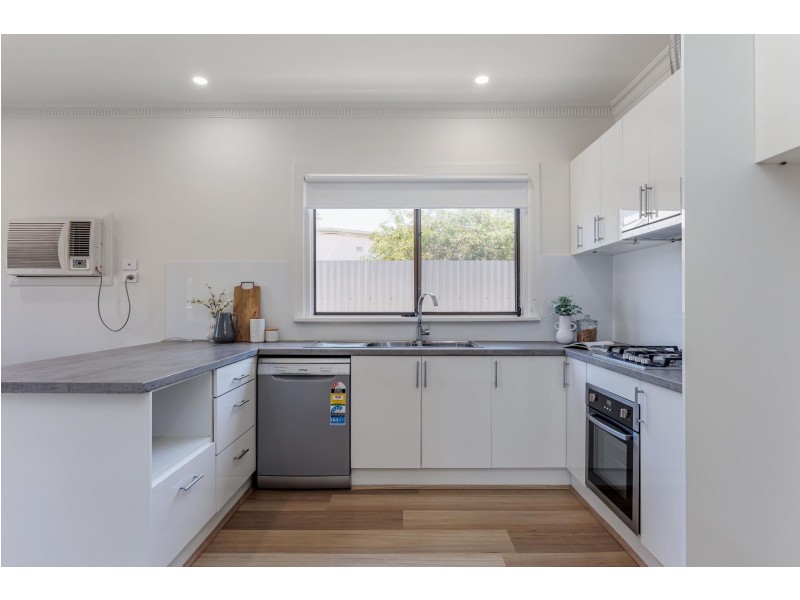 89 May Terrace, Ottoway SA 5013