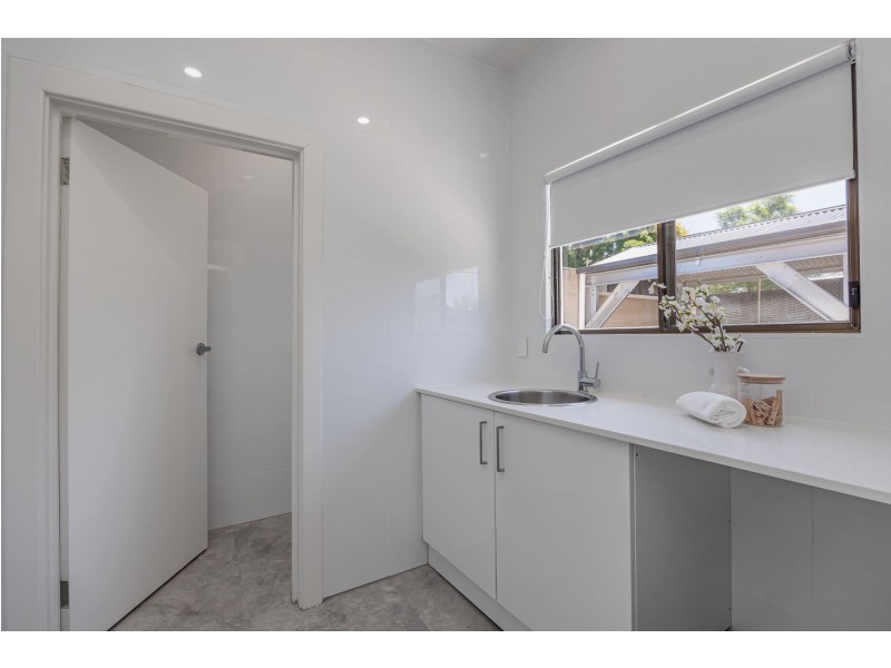 89 May Terrace, Ottoway SA 5013