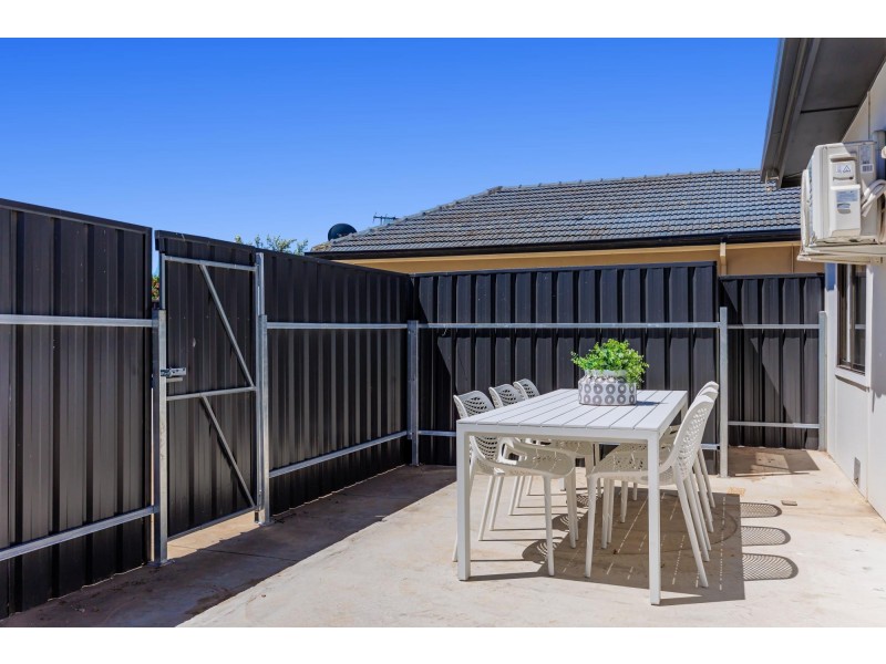 89 May Terrace, Ottoway SA 5013