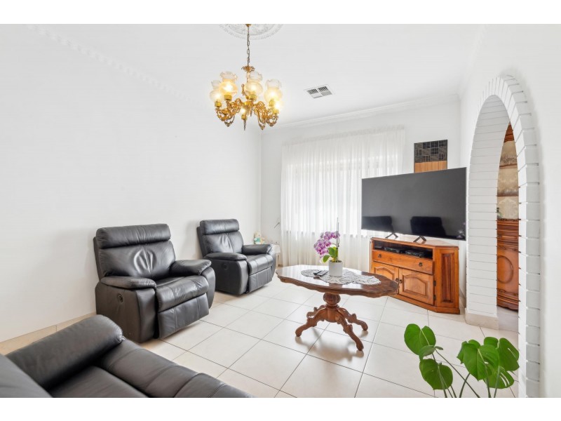 39 Pudney Street, Seaton SA 5023