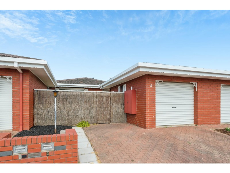 2/1 Moorea Court, West Lakes SA 5021