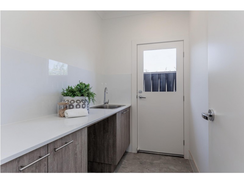 89B May Terrace, Ottoway SA 5013