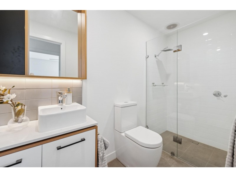 210/1 Kevin Taylor Lane, Bowden SA 5007