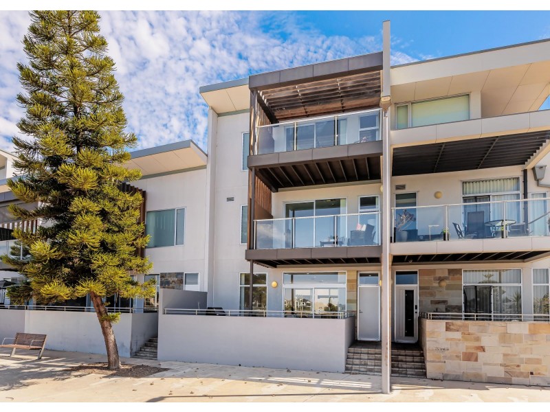 5 Karra Cove, New Port SA 5015