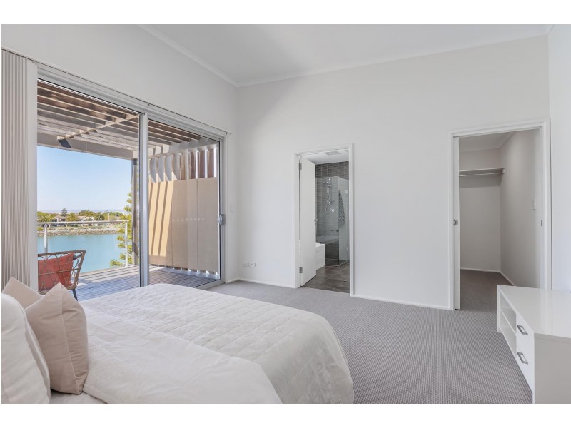 5 Karra Cove, New Port SA 5015