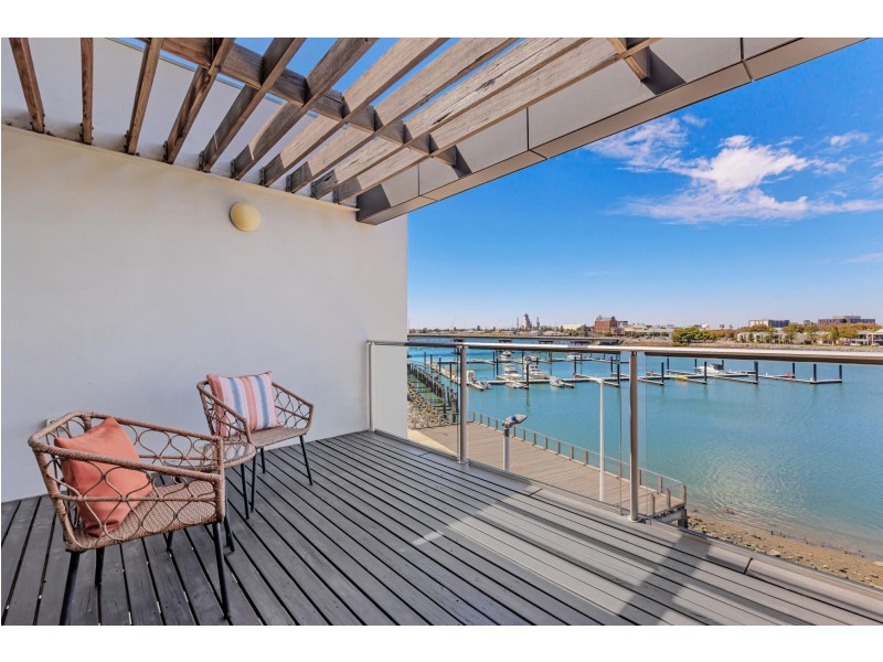 5 Karra Cove, New Port SA 5015