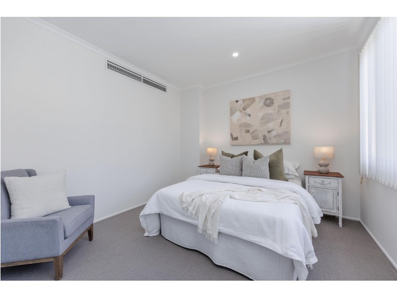 5 Karra Cove, New Port SA 5015