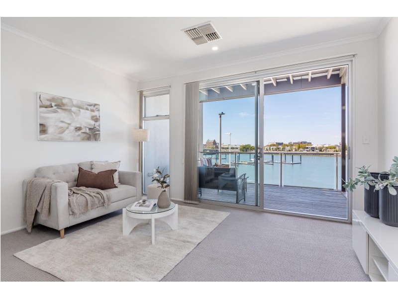 5 Karra Cove, New Port SA 5015
