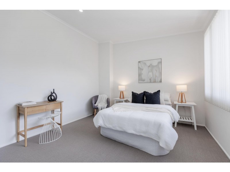 5 Karra Cove, New Port SA 5015