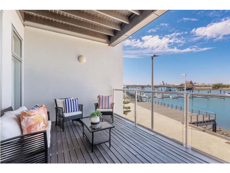 5 Karra Cove, New Port SA 5015