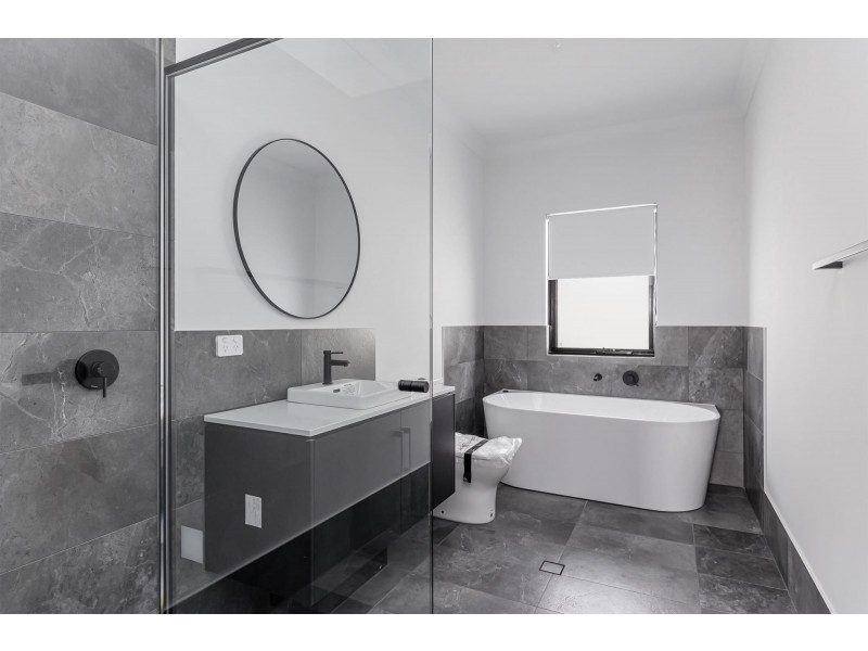 2a Aberfeldy Avenue, Woodville SA 5011