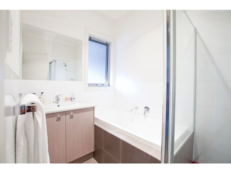 16 Osborne Street, Albert Park SA 5014