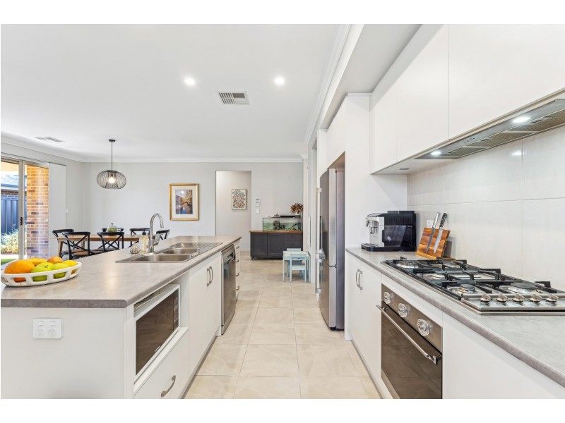 10 Dee Street, Woodville South SA 5011