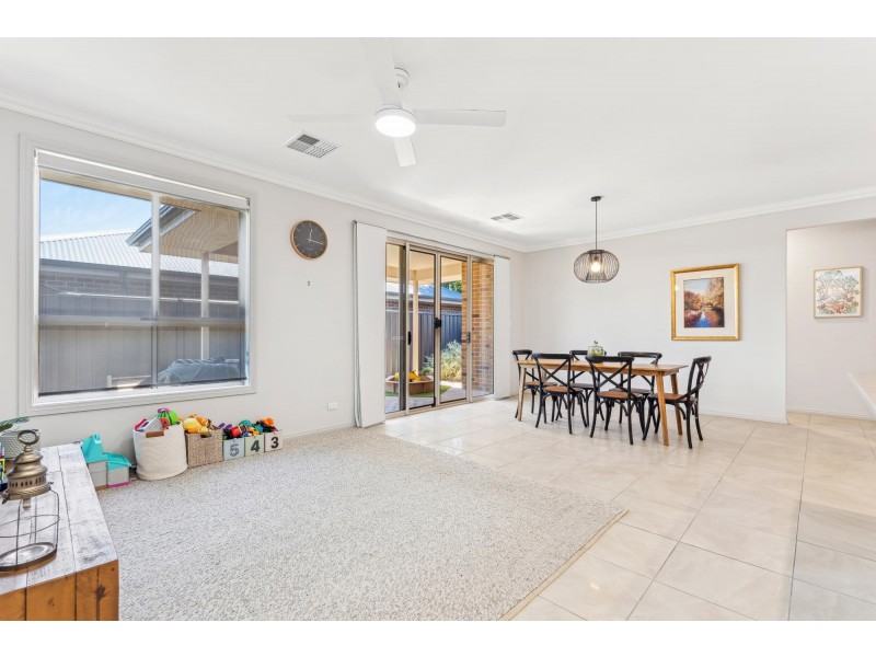 10 Dee Street, Woodville South SA 5011