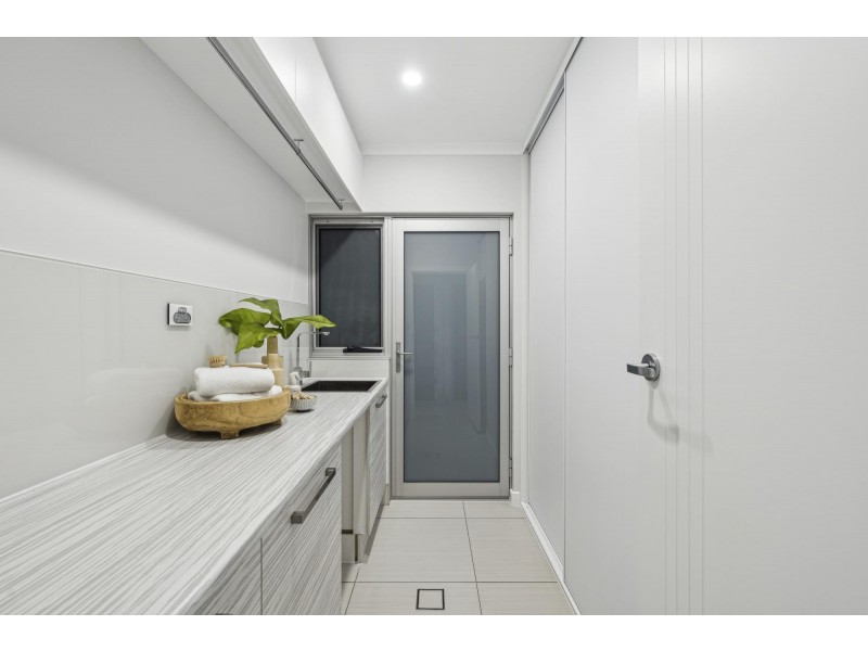 9 Fisher Place, West Lakes SA 5021