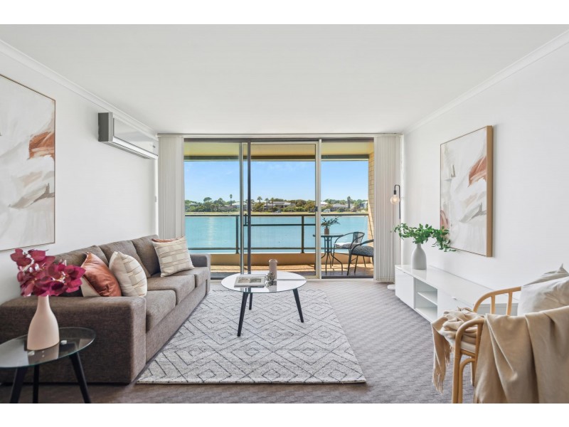 6/70 Military Road, Tennyson SA 5022