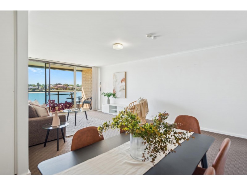 6/70 Military Road, Tennyson SA 5022