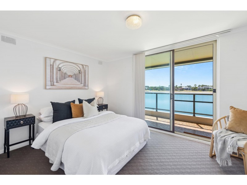 6/70 Military Road, Tennyson SA 5022