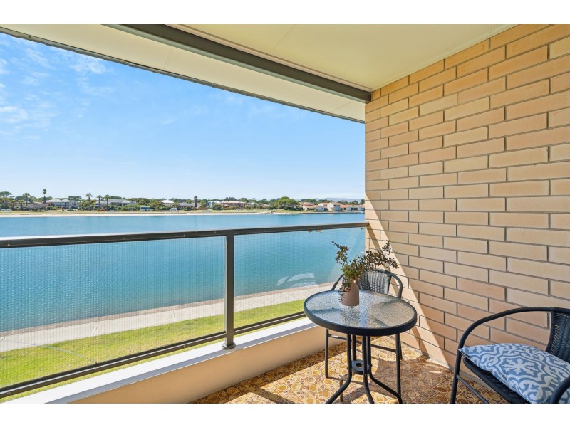 6/70 Military Road, Tennyson SA 5022