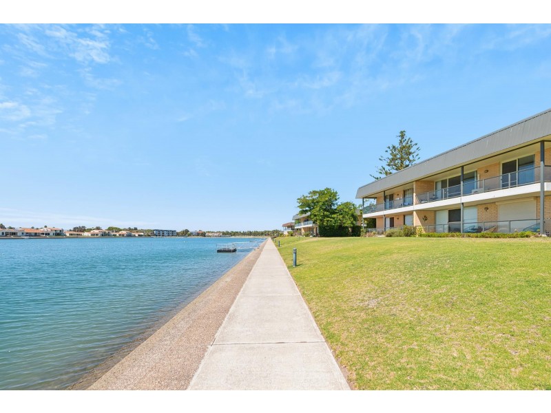 6/70 Military Road, Tennyson SA 5022