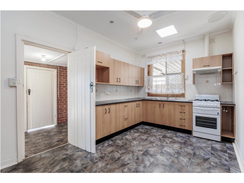 15 Childs Avenue, Seaton SA 5023