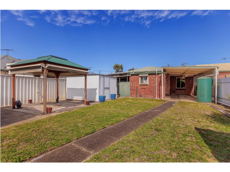15 Childs Avenue, Seaton SA 5023