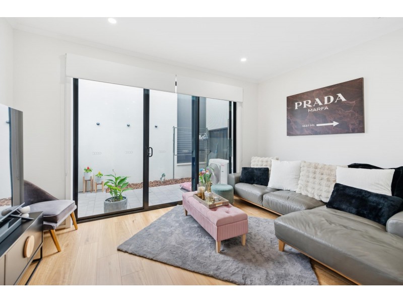 18/24 Arnold Close, Findon SA 5023