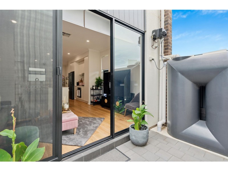 18/24 Arnold Close, Findon SA 5023