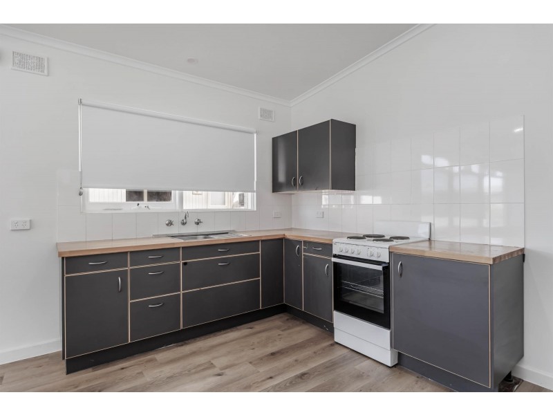 8/52 Seaview Road, West Beach SA 5024