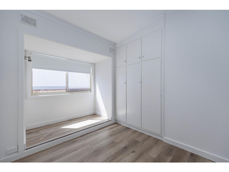 8/52 Seaview Road, West Beach SA 5024