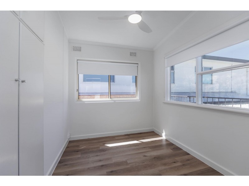 8/52 Seaview Road, West Beach SA 5024