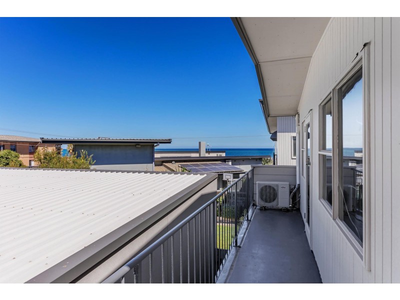 8/52 Seaview Road, West Beach SA 5024